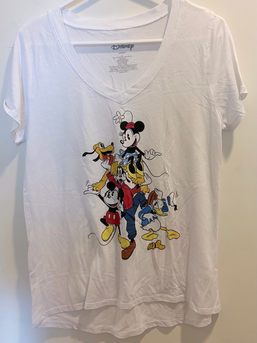 Disney White V-Neck Tee with Mickey, Minnie & Friends Graphic. NWOT